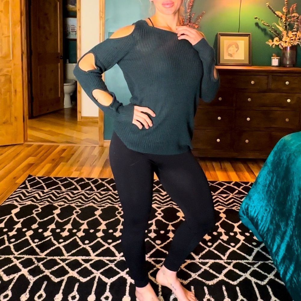 Deep green cutout sleeve detail sweater